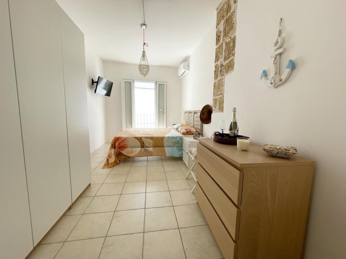 Mediterraneo House- Casa Nel Centro Storico Matino Esterno foto