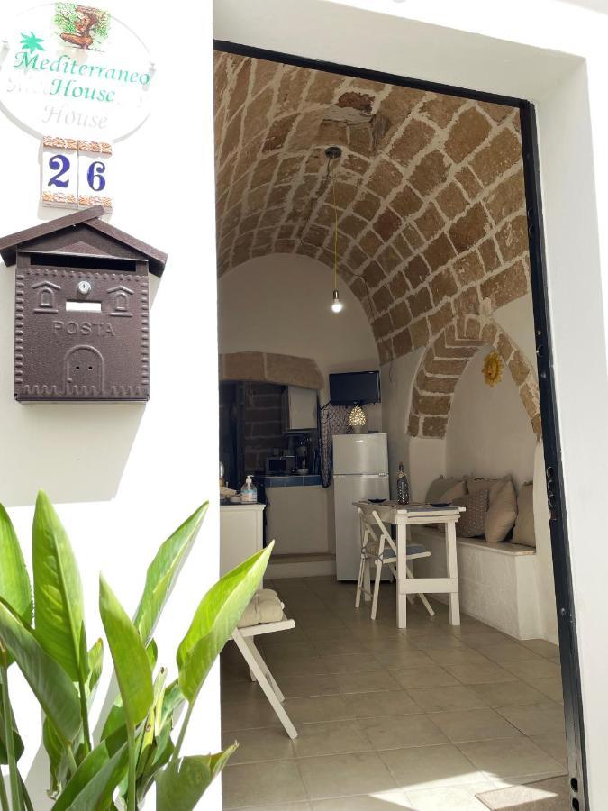Mediterraneo House- Casa Nel Centro Storico Matino Esterno foto