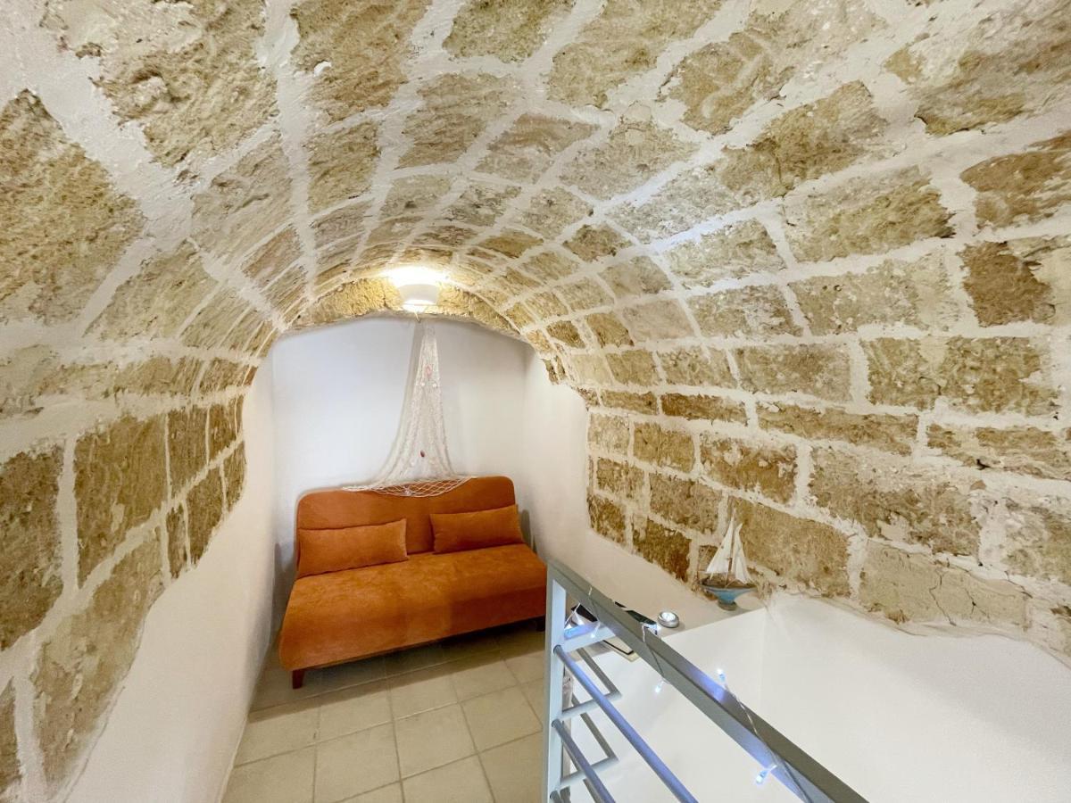 Mediterraneo House- Casa Nel Centro Storico Matino Esterno foto