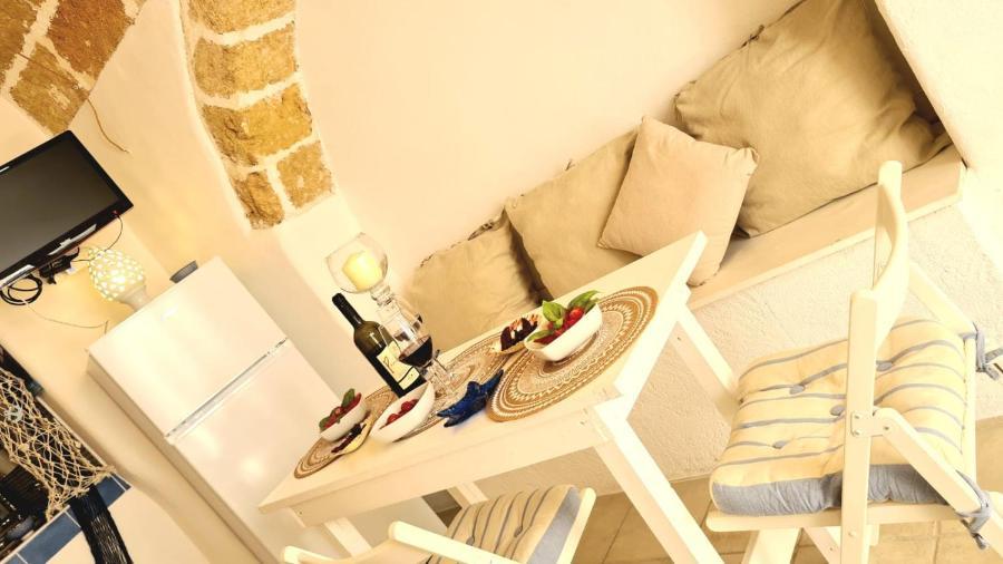 Mediterraneo House- Casa Nel Centro Storico Matino Esterno foto